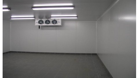 Комплекты камер КХН-ССП с холодильным оборудованием до 200 м/куб. (-15…-25С)